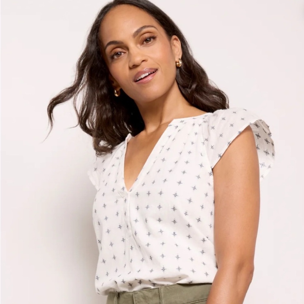 Evereve Embroidered Flutter Sleeve Peasant Top Aztec Print Split Neck XS